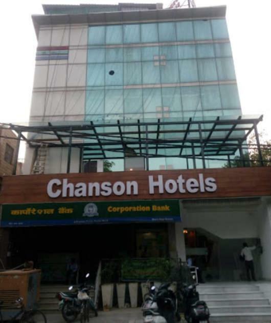 Chanson Hotel Ню Делхи Екстериор снимка